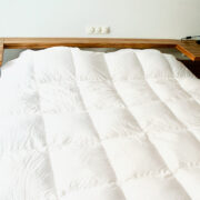 duvet dore platinum dekbed op bed